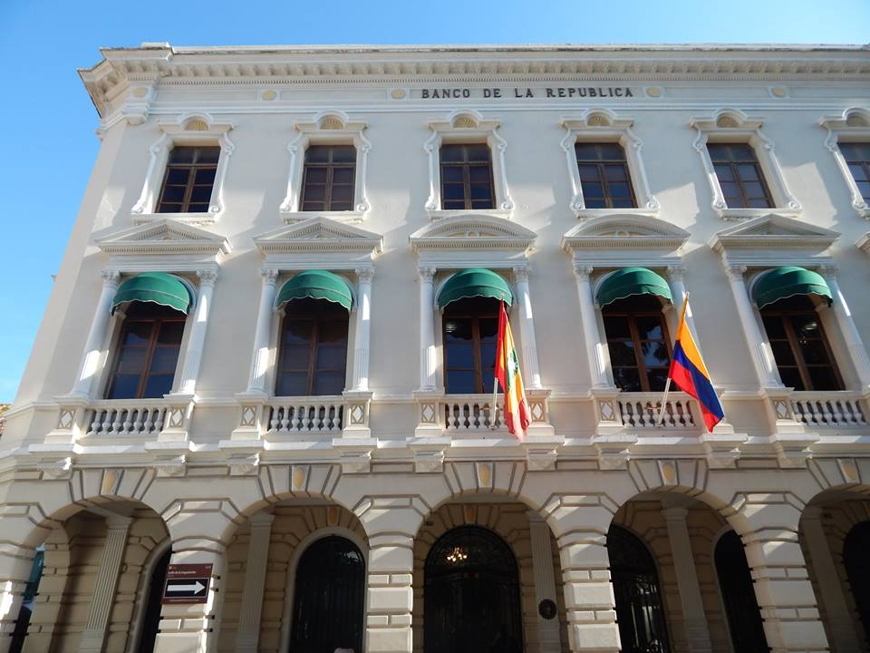Biblioteca Bartolomé Calvo Banco de la Repúlbica Cartagena